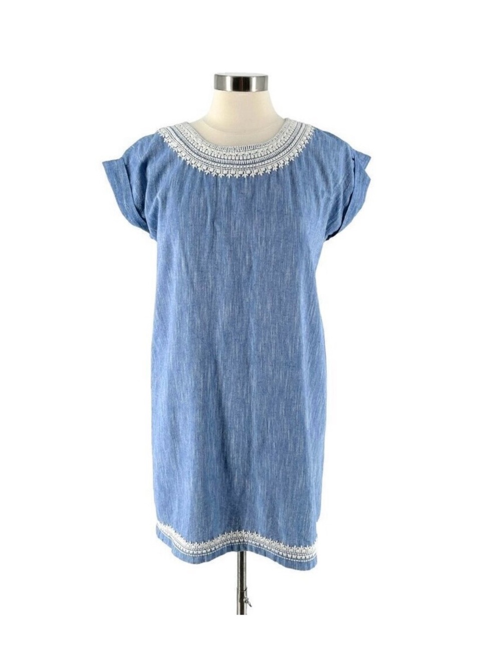 Roller Rabbit 100% cotton Embroidered Chambray Shift Dress in Light Blue